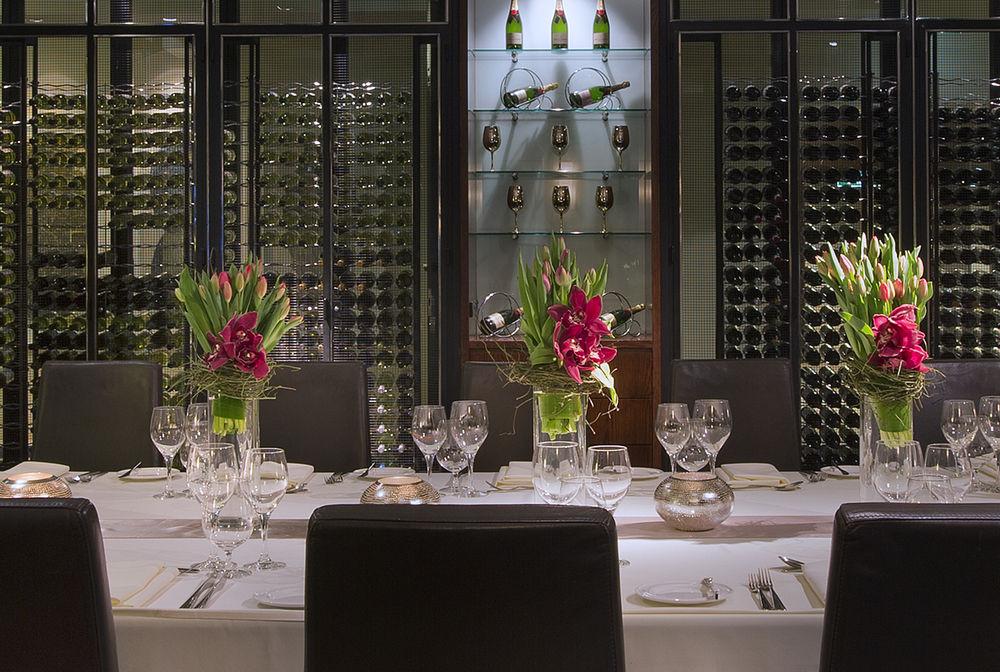 Готель The Westin Мельбурн Екстер'єр фото The Wine Room